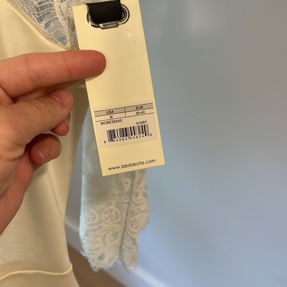 NWT -BB Dakota | Princeton Ivory Dress Lace, Size M - Picture 5 of 6